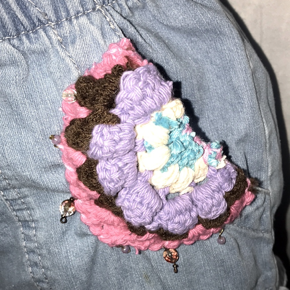 Girl’s UPCYCLED HAND CRAFTED & CROCHETED Denim Shorts. NO BRAND NAME/SZ. - Picture 4 of 10